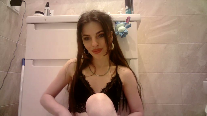 Emily__