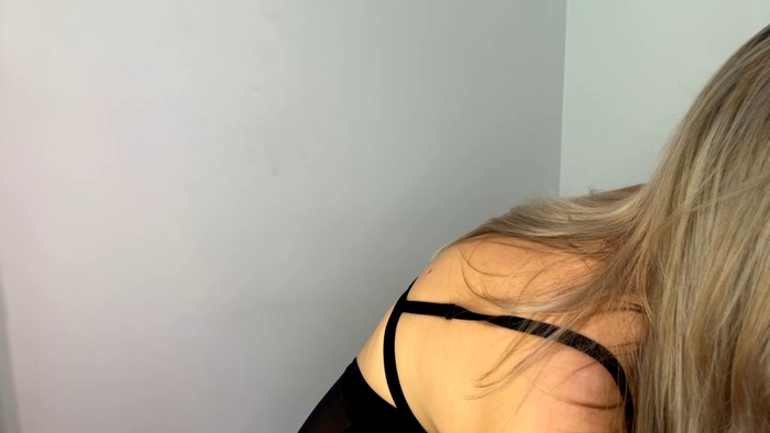 NicolleElle18
