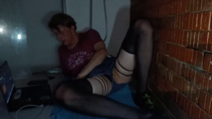 Adamp96