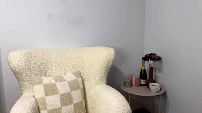 NicolleElle18