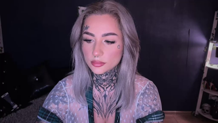 Dollybitch