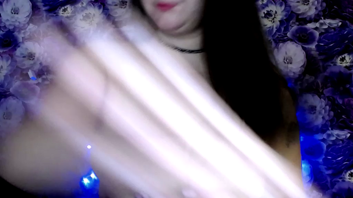 Ylia25