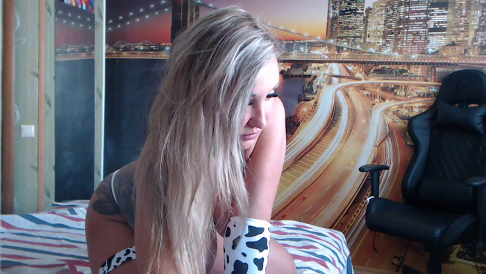 hot_girl_bummer