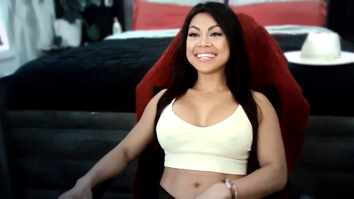 miaqueen143