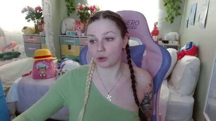 Angelina_Glass