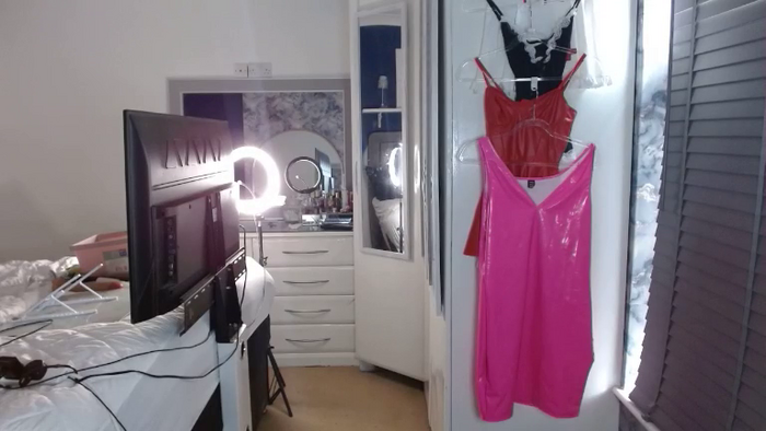 BellaVixen23