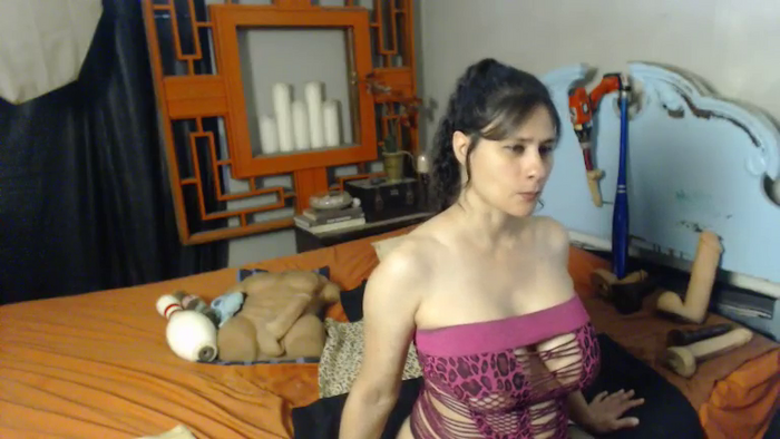 Nikki_Ferrari