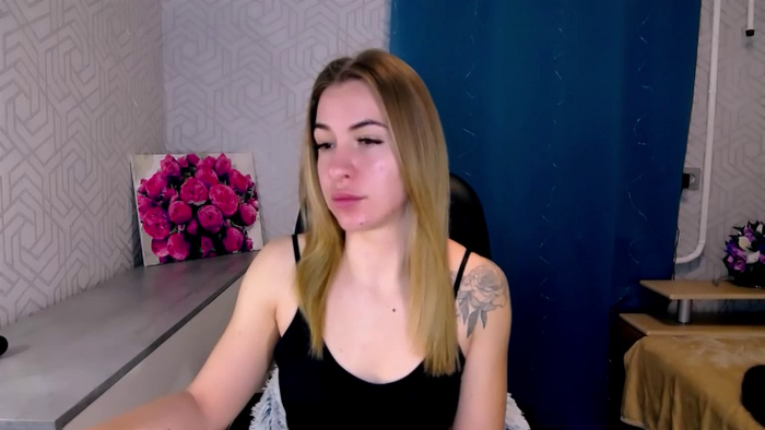 MeganNaughtyy