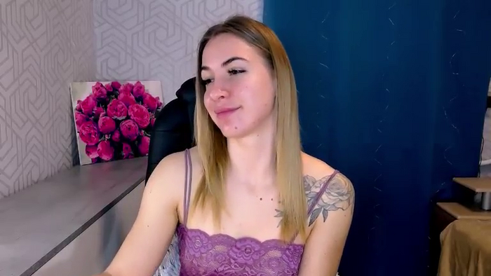 MeganNaughtyy