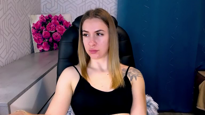 MeganNaughtyy