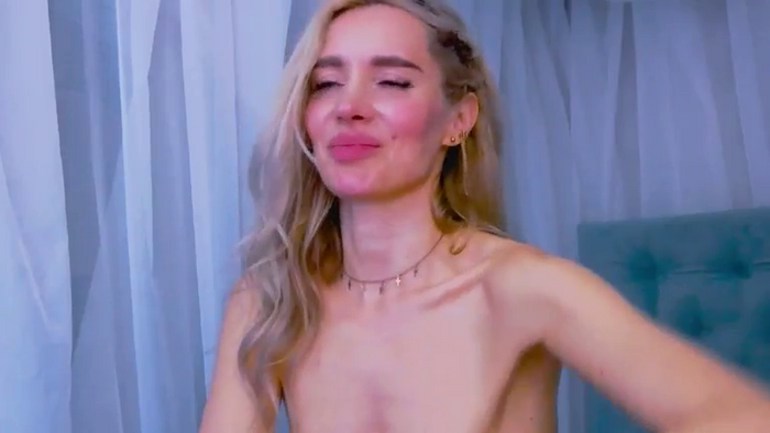 DahliaLay