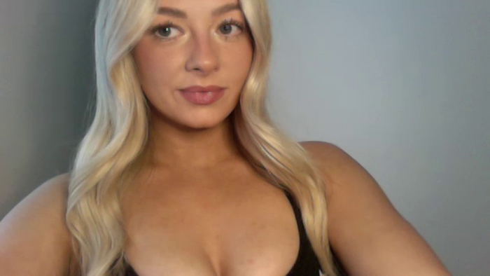 X_Zoey_UK