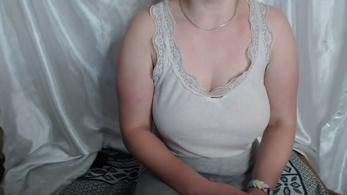 BettyGirlKiss