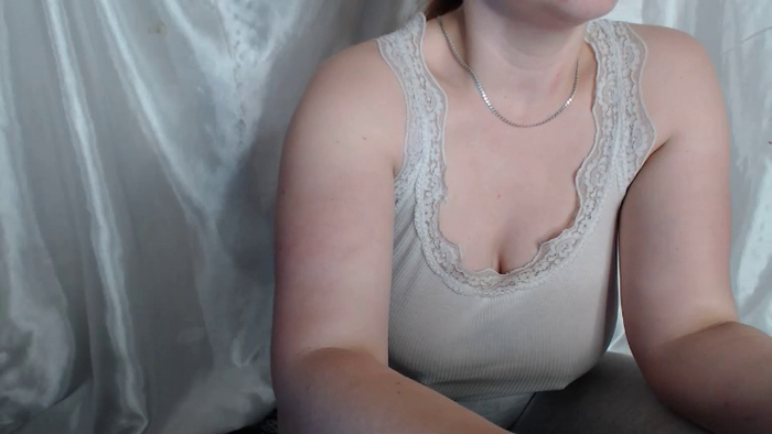 BettyGirlKiss