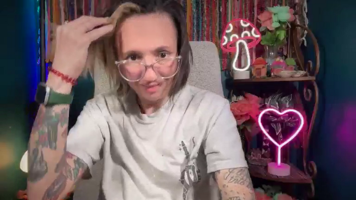 TwistedTayla