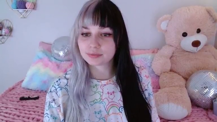Angelina_Glass
