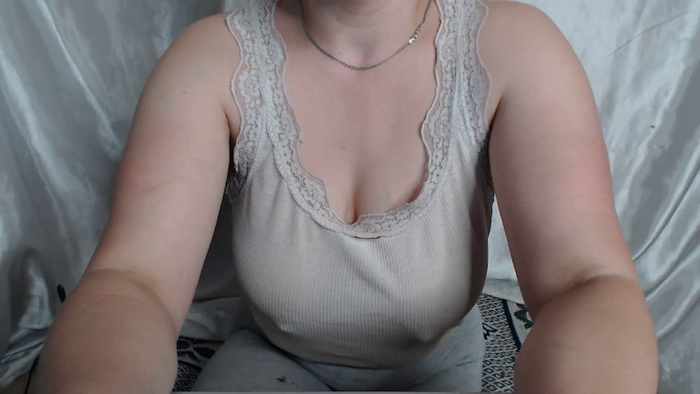 BettyGirlKiss