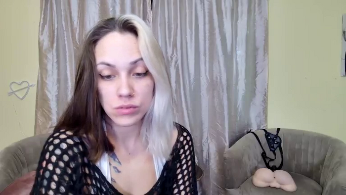 GoddessFoxxiSilk