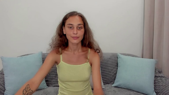 JuliaMoore18