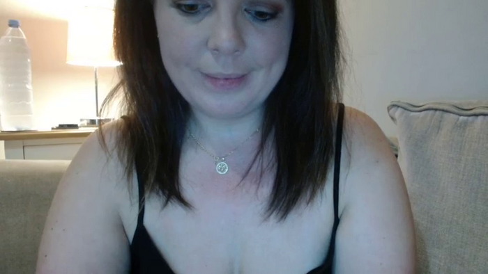 CurvyCourtneyUK