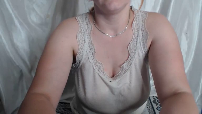 BettyGirlKiss