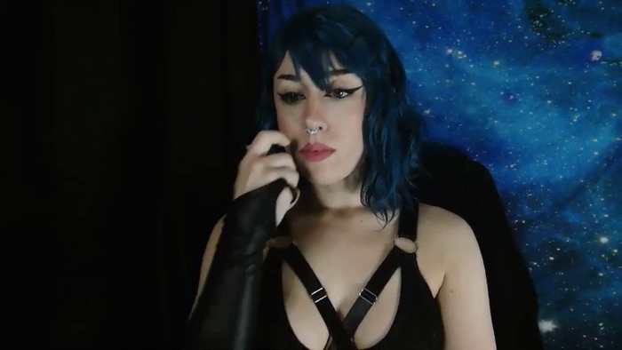 MissVikkiBlue