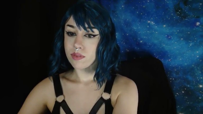 MissVikkiBlue