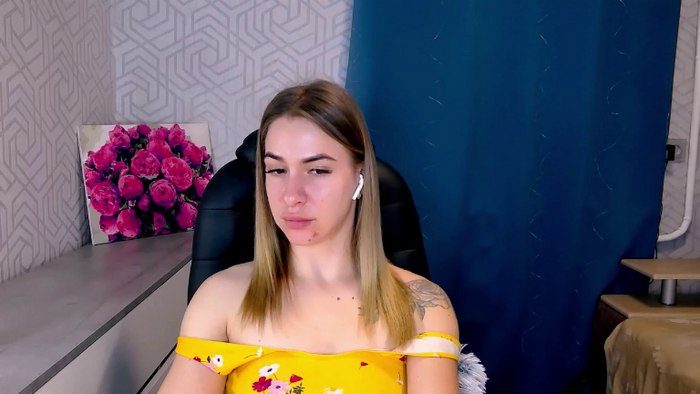 MeganNaughtyy