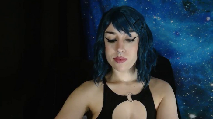 MissVikkiBlue