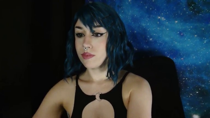 MissVikkiBlue