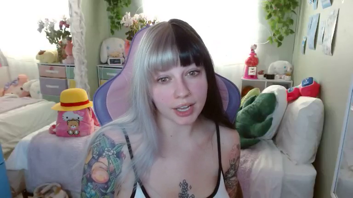 Angelina_Glass