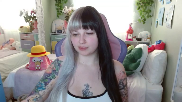 Angelina_Glass