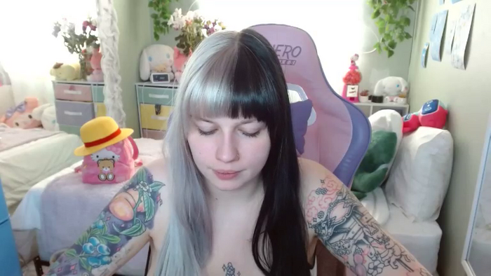 Angelina_Glass