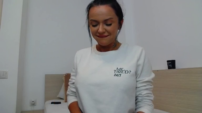 BustyEmaXOXO