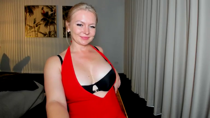 MsLindsayDevis