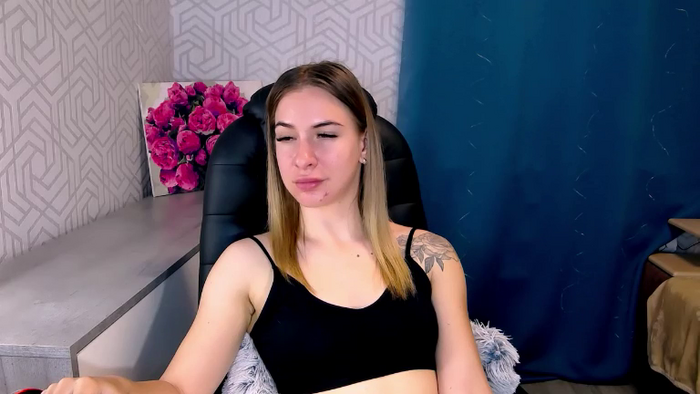 MeganNaughtyy