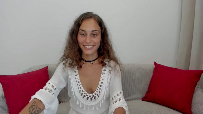 JuliaMoore18