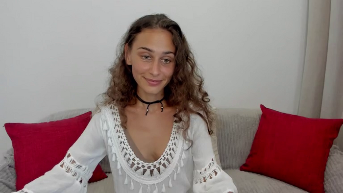 JuliaMoore18