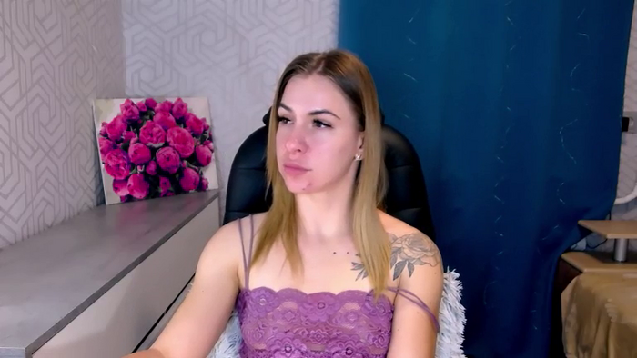 MeganNaughtyy
