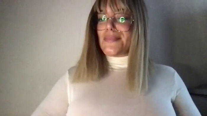 MistressLouUK