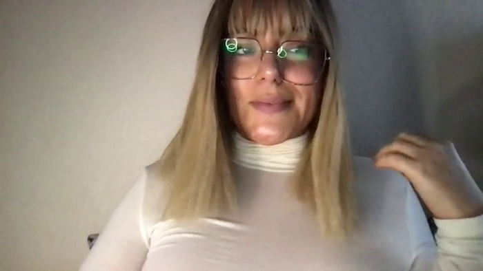 MistressLouUK