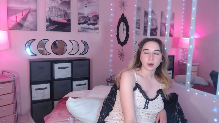 Lacey_Prescott