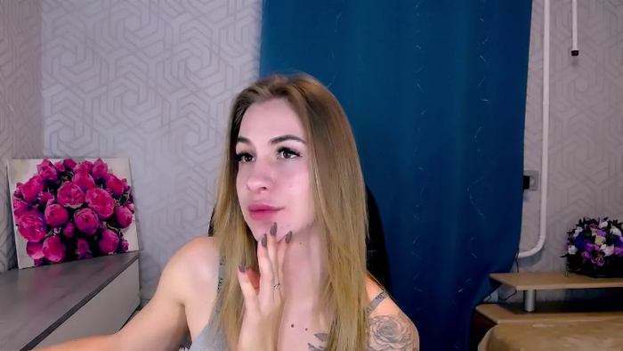 MeganNaughtyy