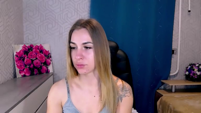 MeganNaughtyy