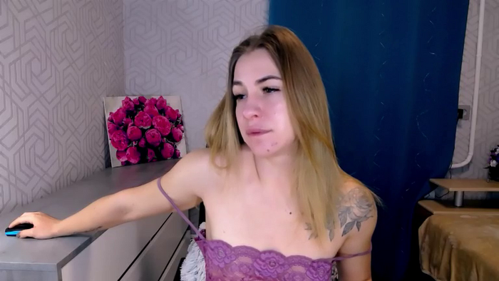 MeganNaughtyy