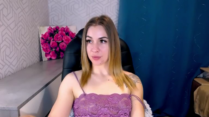 MeganNaughtyy