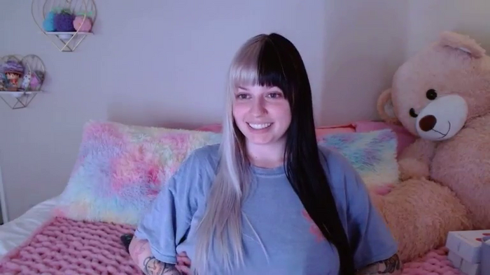Angelina_Glass