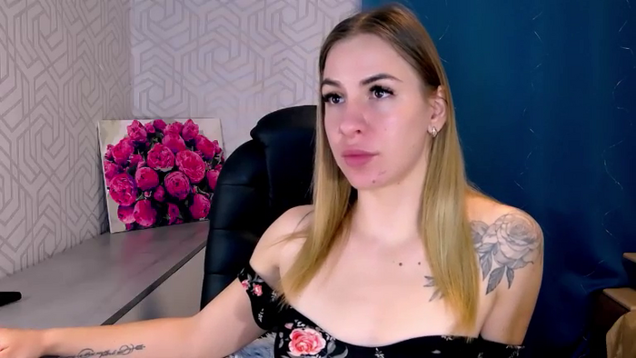 MeganNaughtyy