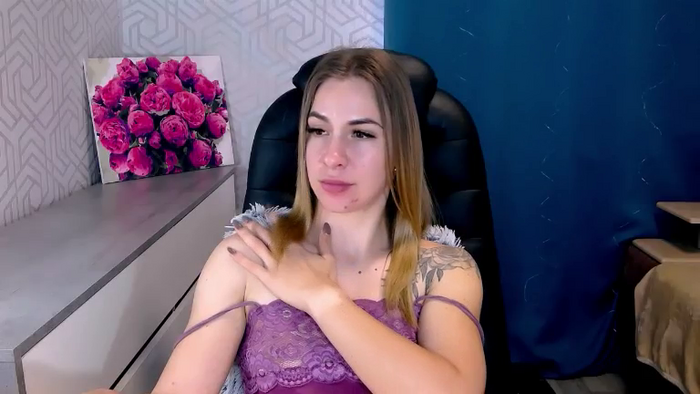 MeganNaughtyy