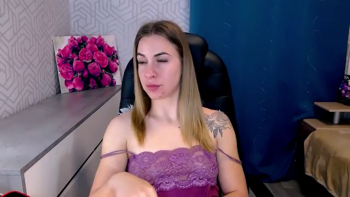 MeganNaughtyy